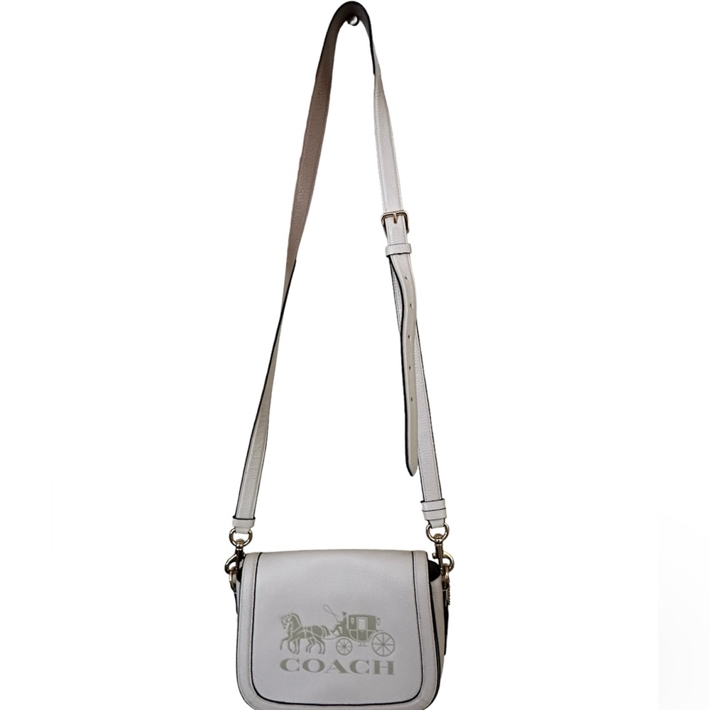 Crème Coach crossbody bag